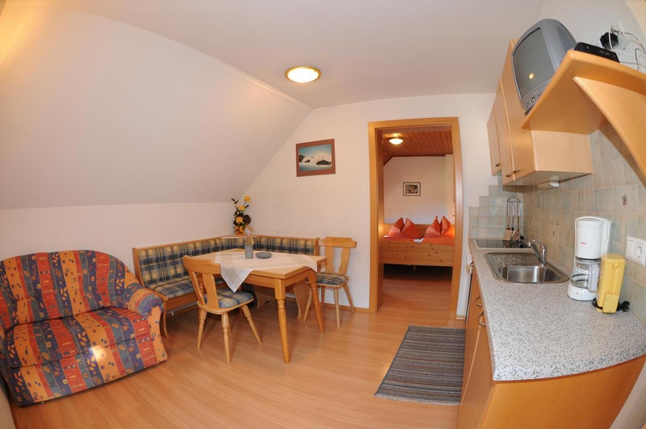 Haus Lukasser Grobming Room photo